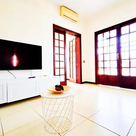 El Mirador Villa *